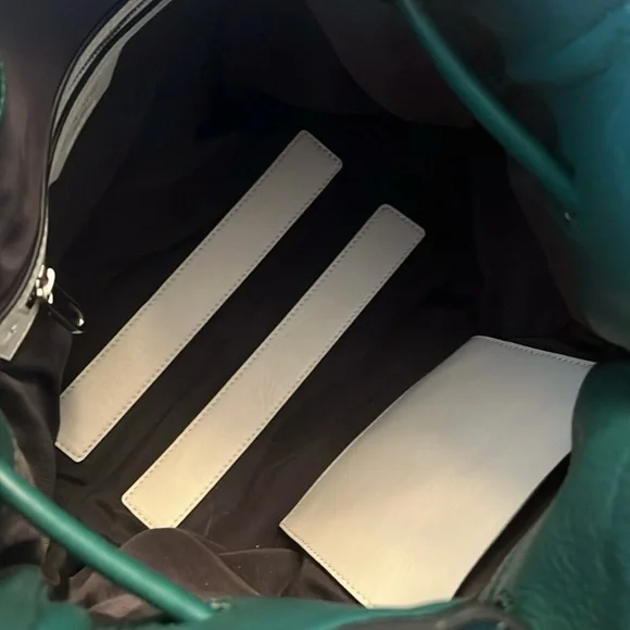 rag & bone LARGE Aston Bucket Bag - Picture 8 of 16